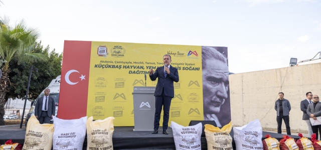 BAŞKAN SEÇER, ‘KÜÇÜKBAŞ HAYVAN, YEM VE NERGİS SOĞANI DAĞITIM TÖRENİ’NDE...