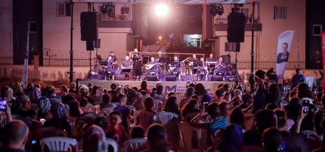 BÜYÜKŞEHİR’DEN TARSUS’TA MUHTEŞEM KONSER...