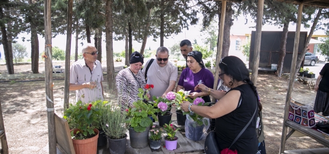 EMEKLİ EVİ ÜYELERİ BÜYÜKŞEHİR İLE AKTİF KALIYOR...