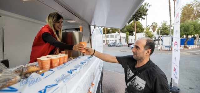 MERSİN BÜYÜKŞEHİR’DEN ‘1 EKMEK 1 ÇORBA’