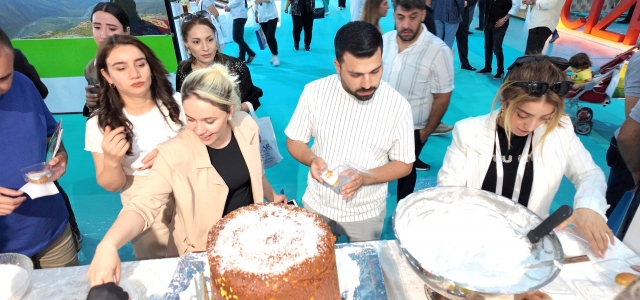 MERSİN’İN EŞSİZ LEZZETLERİ DİYARBAKIR’DA DÜNYAYA TANITILIYOR...