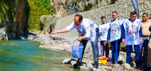 VALİ PEHLİVAN’DAN, “BAHÇE ALABALIK ÜRETME VE YETİŞTİRME İSTASYONU”NA ZİYARET...