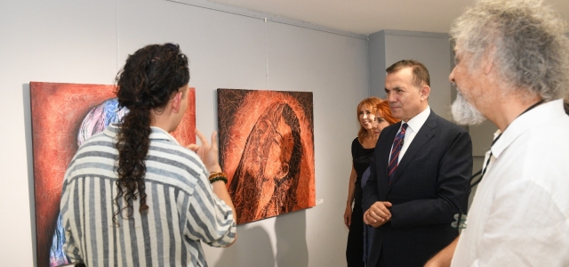 Yenişehir Belediyesi Çukurova’da üreten sanatçıları sergide buluşturdu...